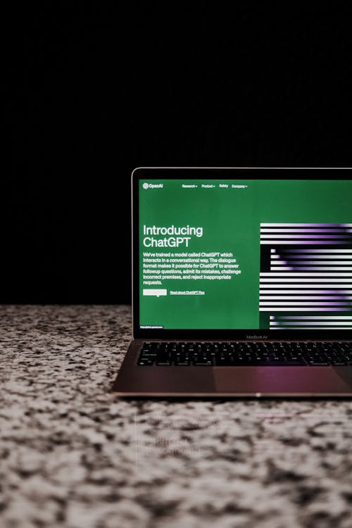 The Death of the Link? Why Hyperlinks Still Matter in an AI-First Web