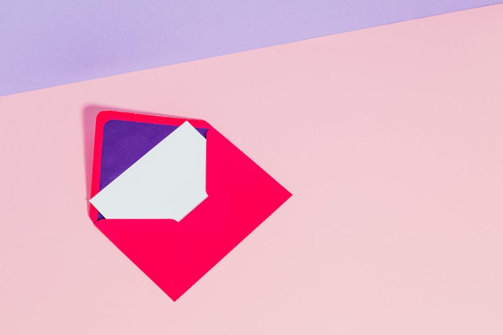 Outreach Psychology: Why People Say Yes (Cialdini for Link Builders)