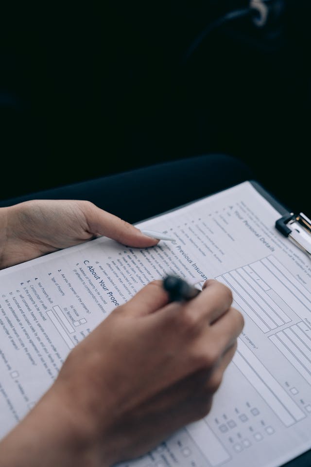 Surveys and Industry Reports That Earn Links (with 2026 Examples)
