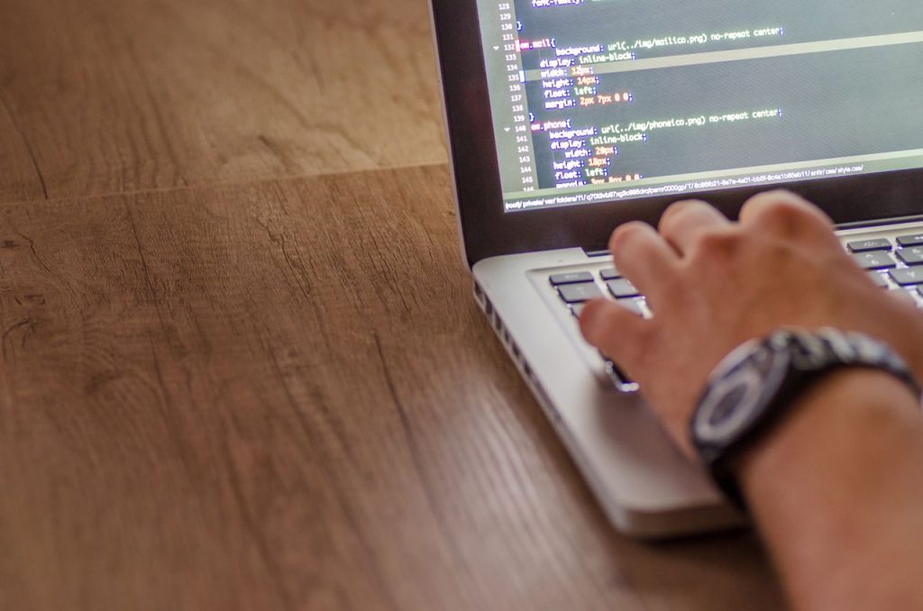 JavaScript Rendering and Backlink Counting: What Google Misses in 2026