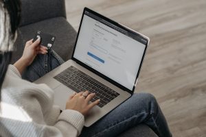 Buying-Intent Backlinks: How to Map Links to Pipeline Outcomes in 2026