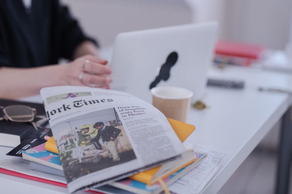 The Coming Multi-Engine Ad Auction: A 2027 AI Media Plan